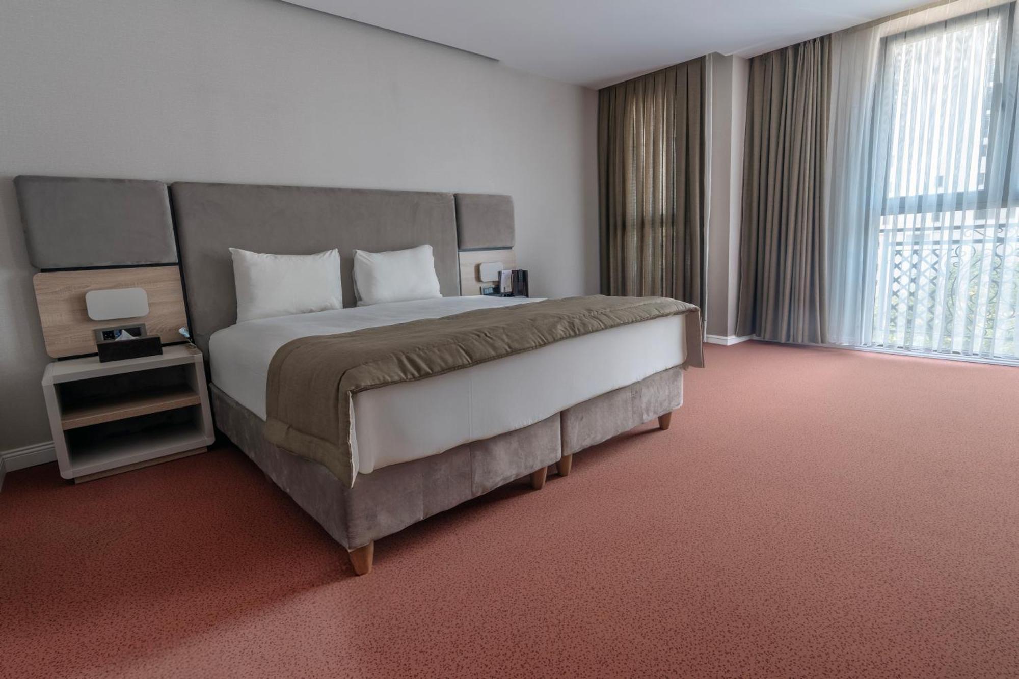 Superior King Room,1695767073:JPEG